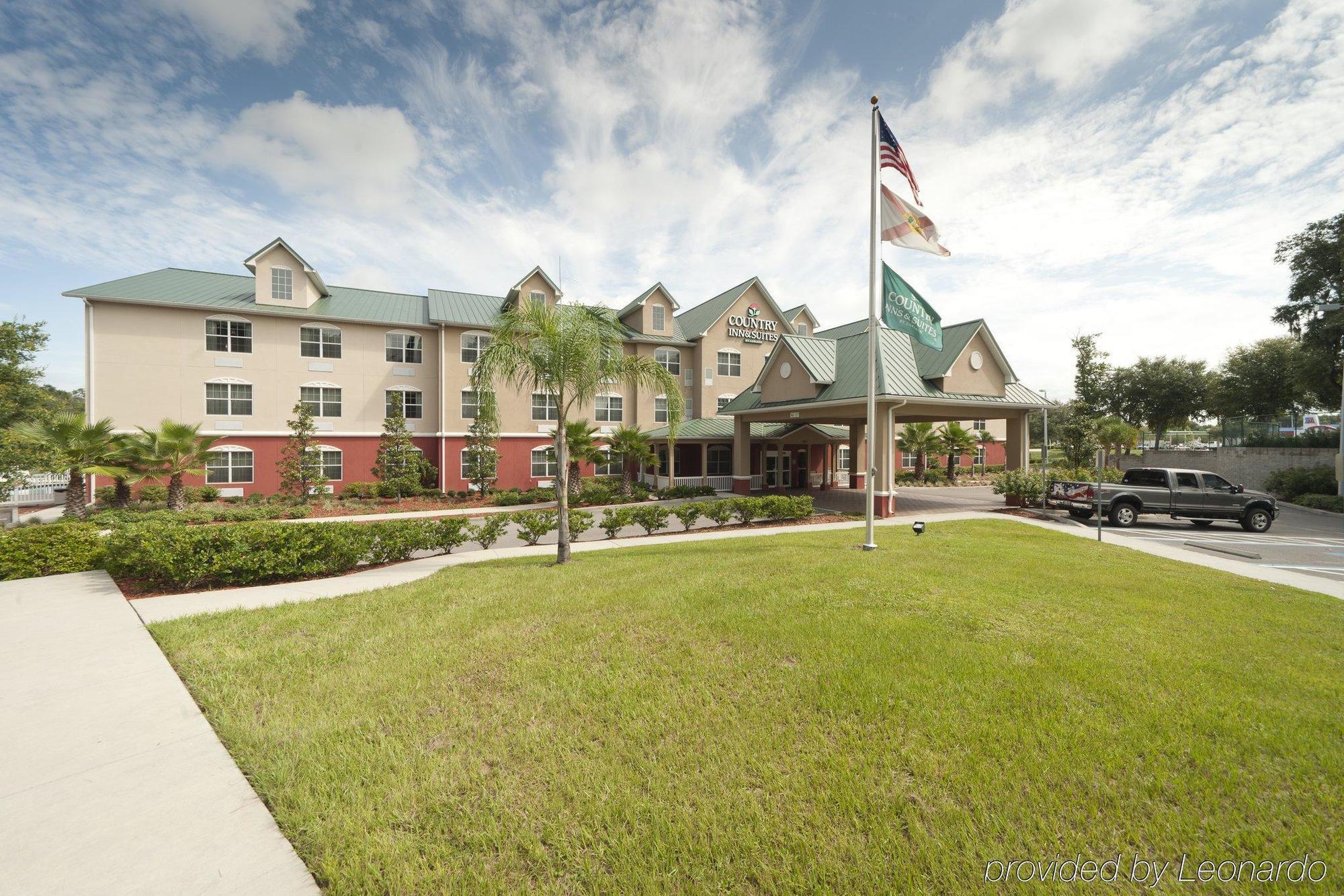 Seffner Inn And Suites Exterior photo