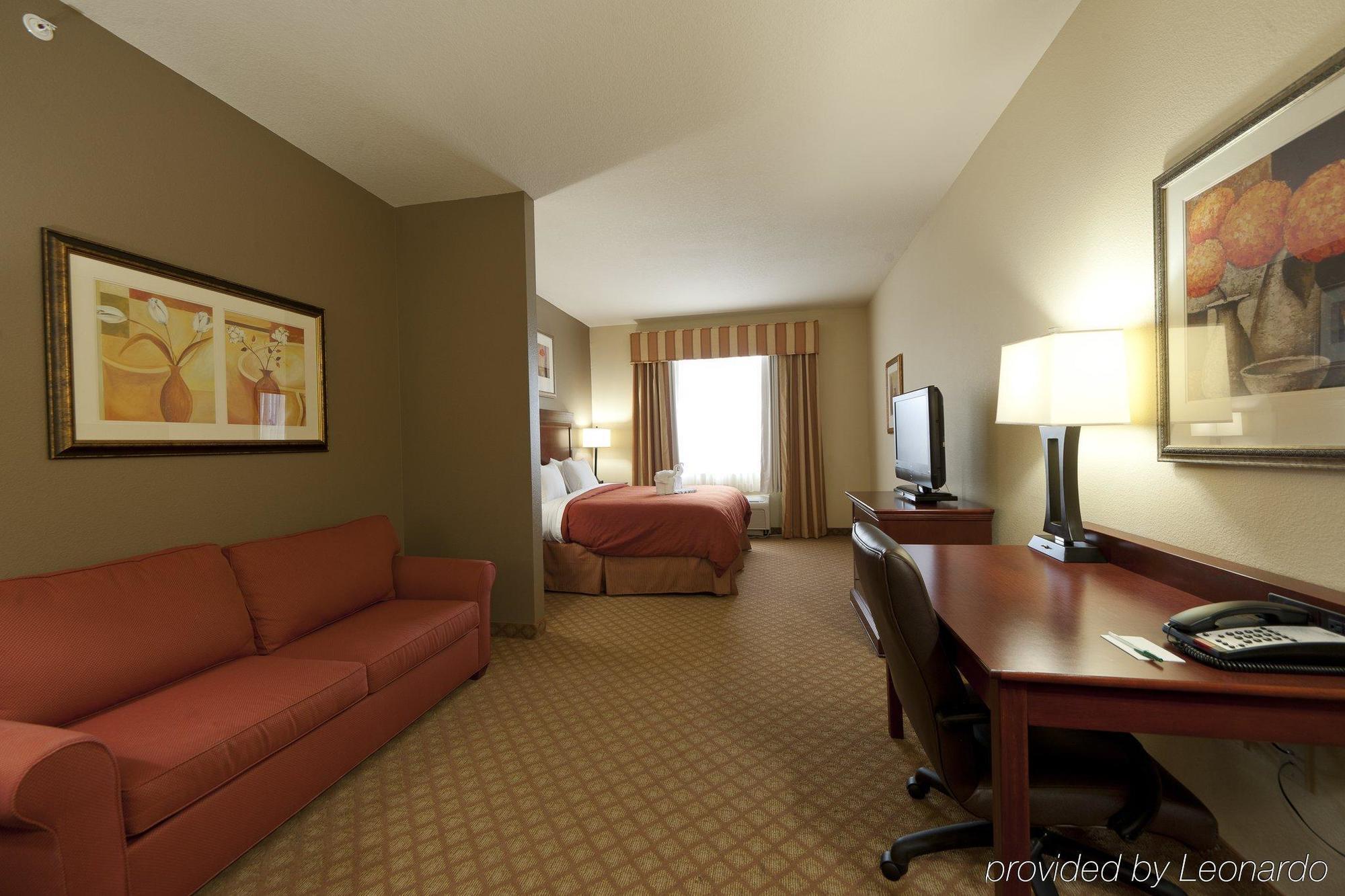 Seffner Inn And Suites Room photo